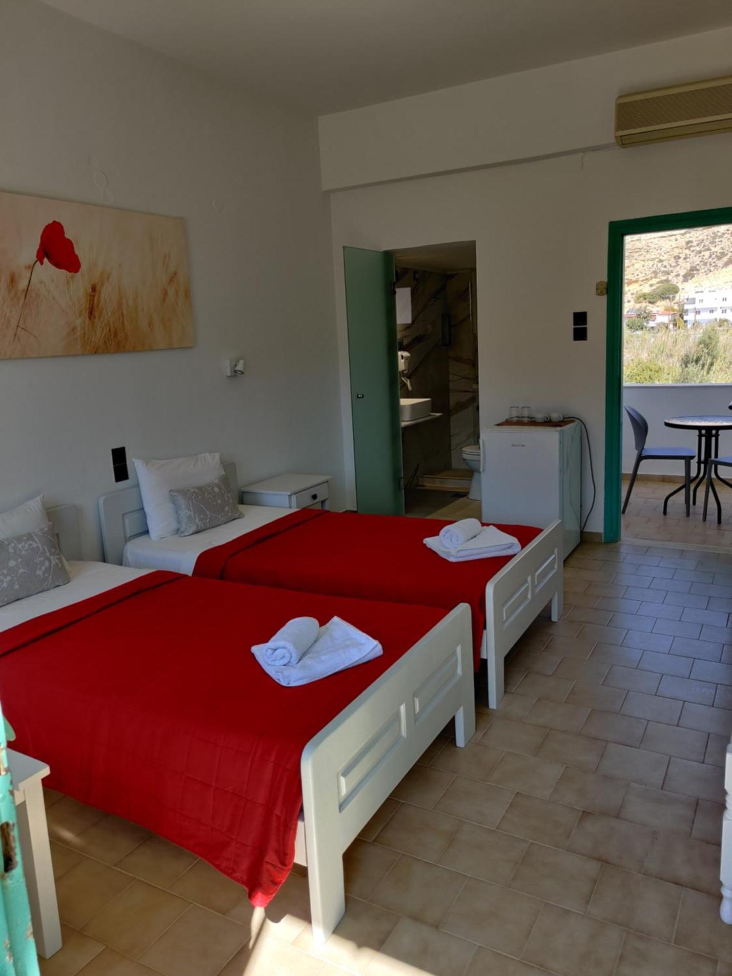 Dimitris Villa Hotel Matala  Bagian luar foto