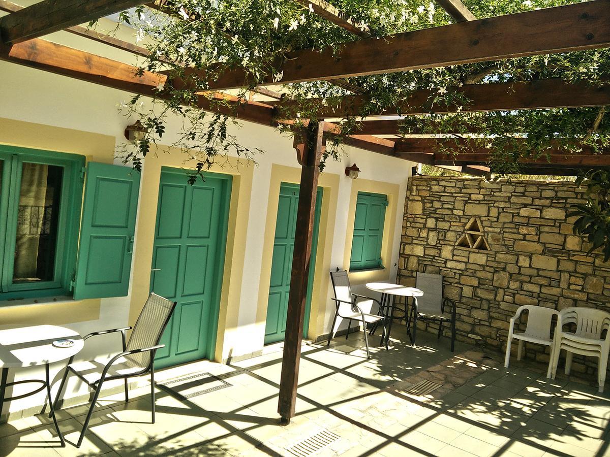 Dimitris Villa Hotel Matala  Bagian luar foto