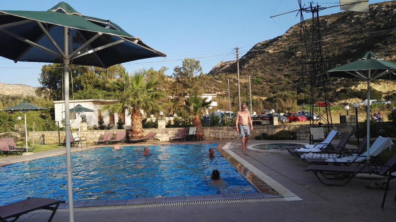 Dimitris Villa Hotel Matala  Bagian luar foto