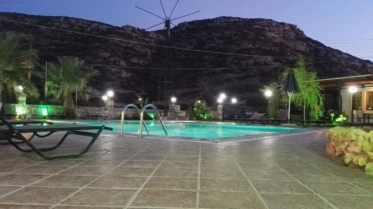 Dimitris Villa Hotel Matala  Bagian luar foto
