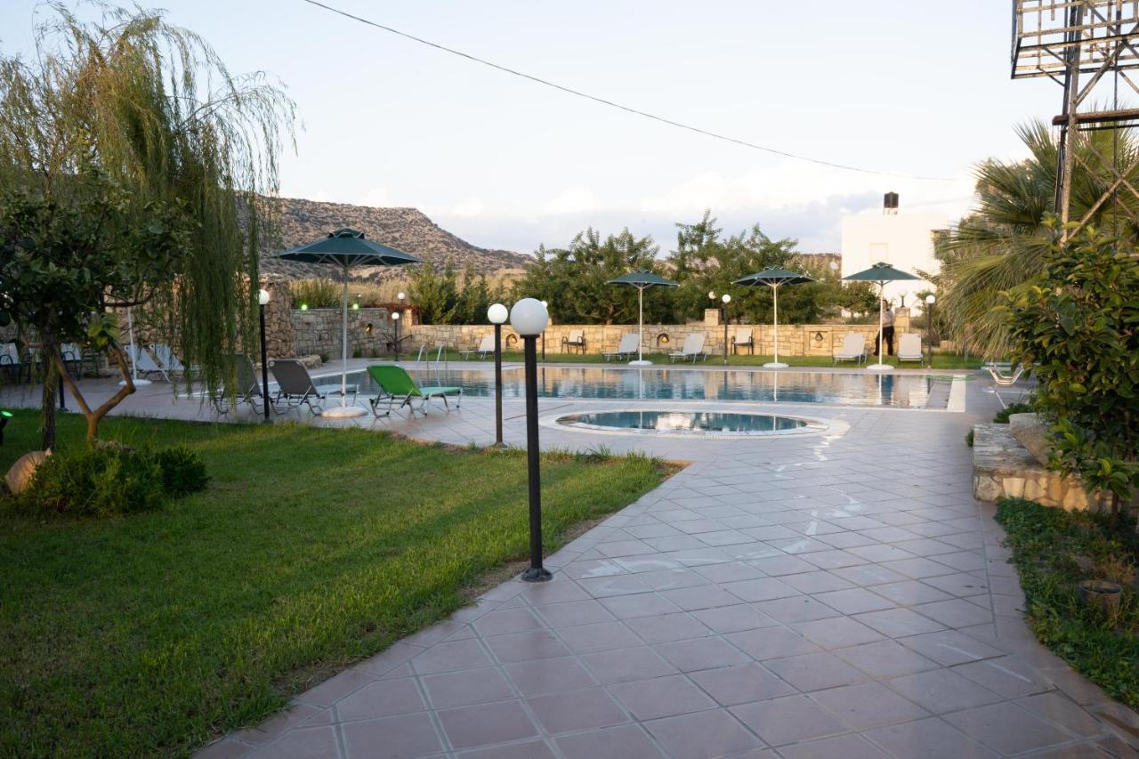 Dimitris Villa Hotel Matala  Bagian luar foto