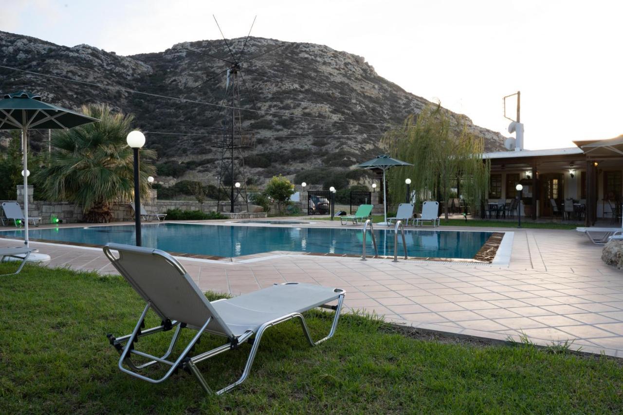 Dimitris Villa Hotel Matala  Bagian luar foto