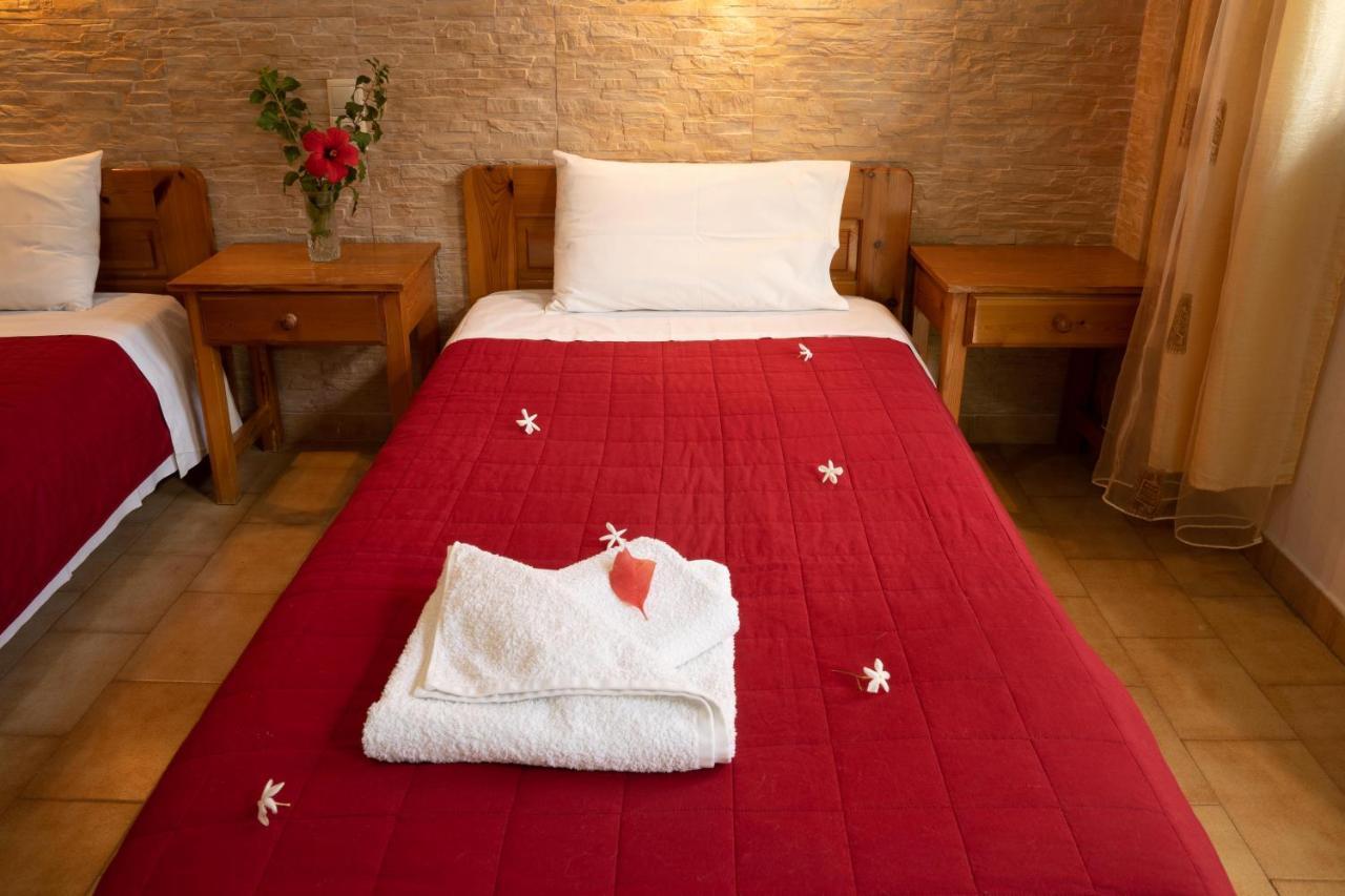 Dimitris Villa Hotel Matala  Bagian luar foto